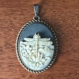 Elegant Dragonfly Cameo Necklace